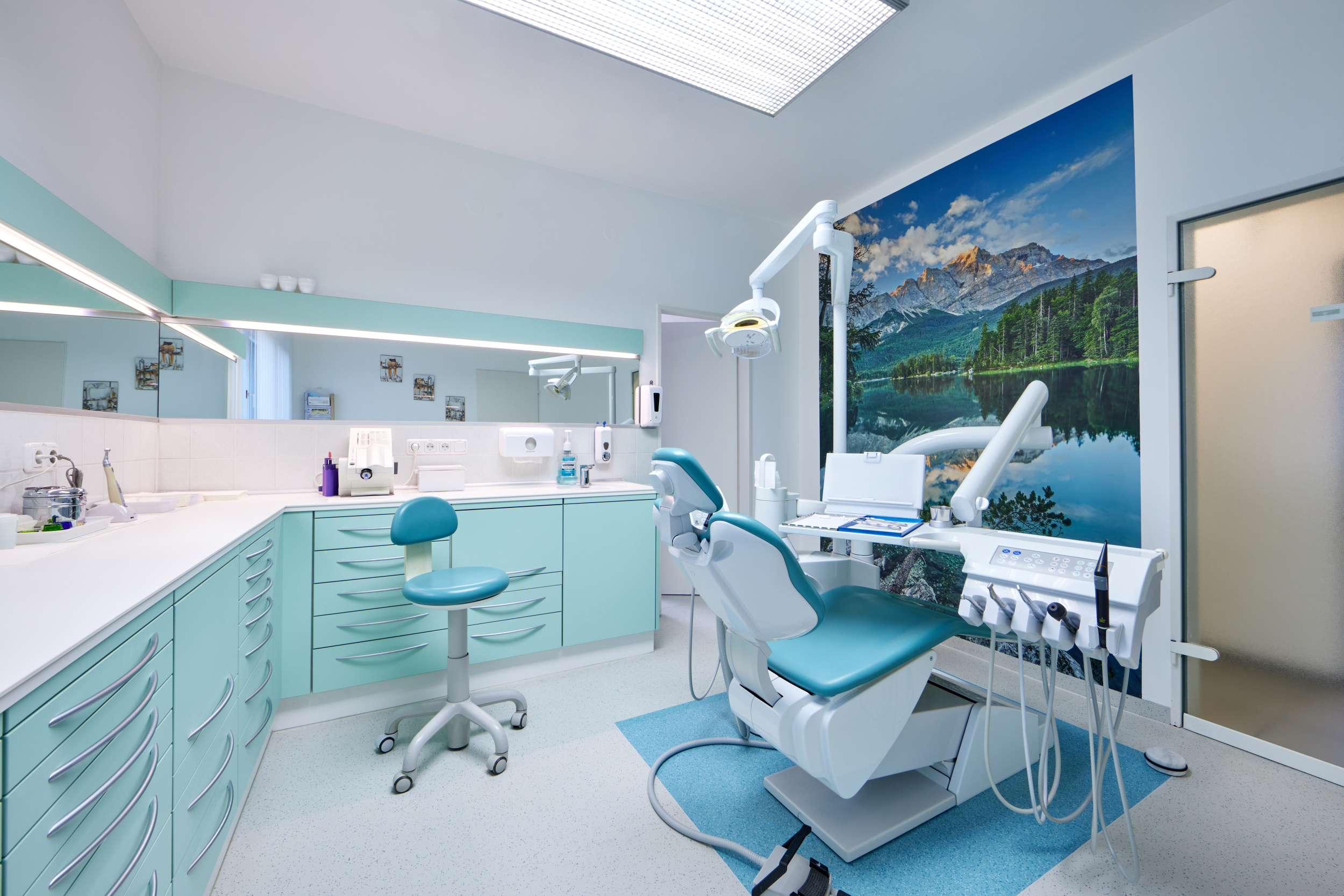 Behandlungsraum - Zahnarzt in Garmisch Dr. Becker