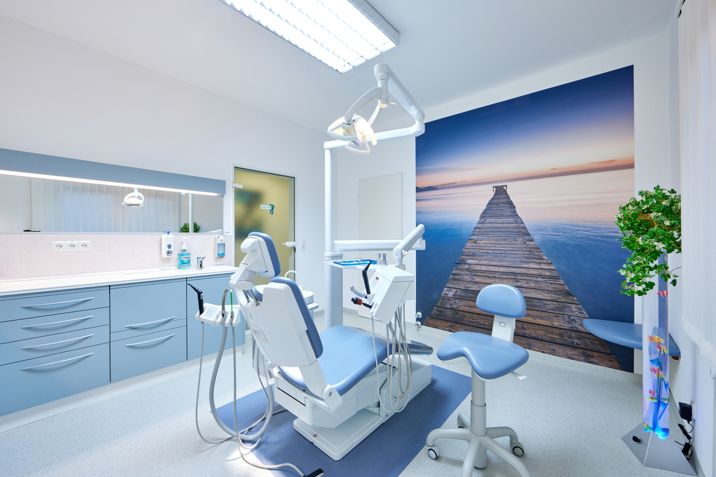 grünes Behandlungszimmer - Zahnarzt in Garmisch Dr. Becker