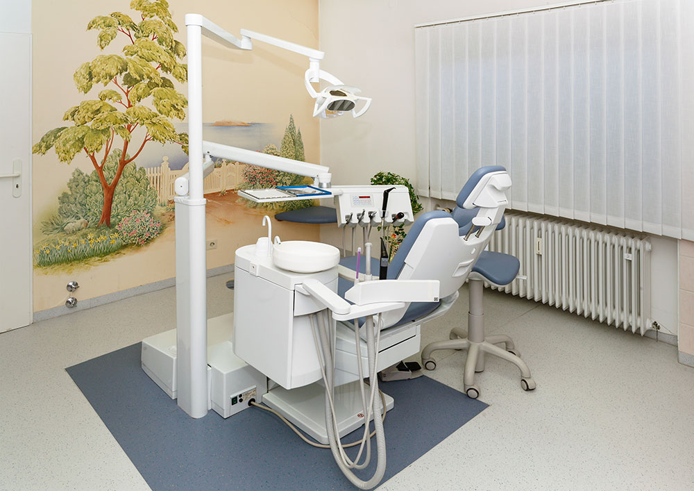 Behandlungsraum - Zahnarzt in Garmisch Dr. Becker